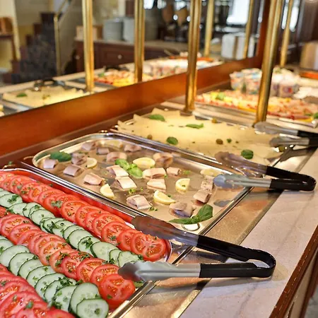 فندق Quellenhof بادن بادن