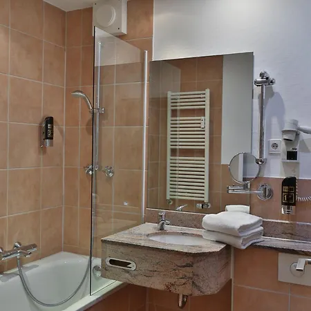 فندق Quellenhof 3*