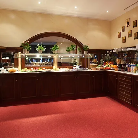 Quellenhof Hotel 3*